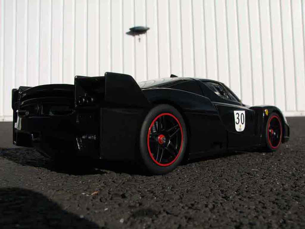 Ferrari Enzo FXX # 30 michael schumacher 1/18 Hot Wheels Elite