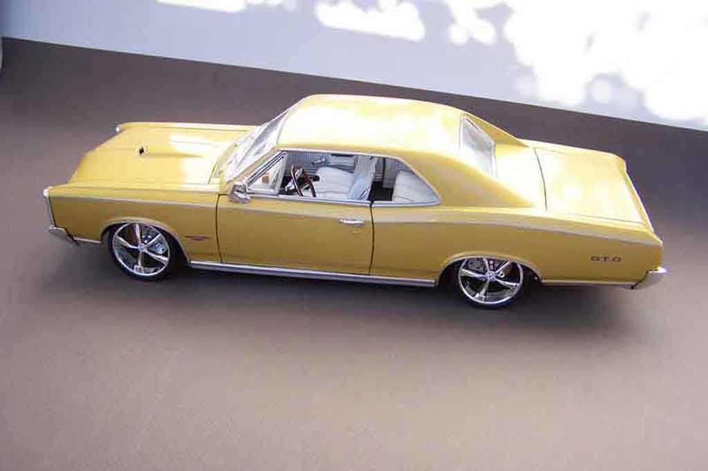 Pontiac GTO Base westcoast 1/18 Welly