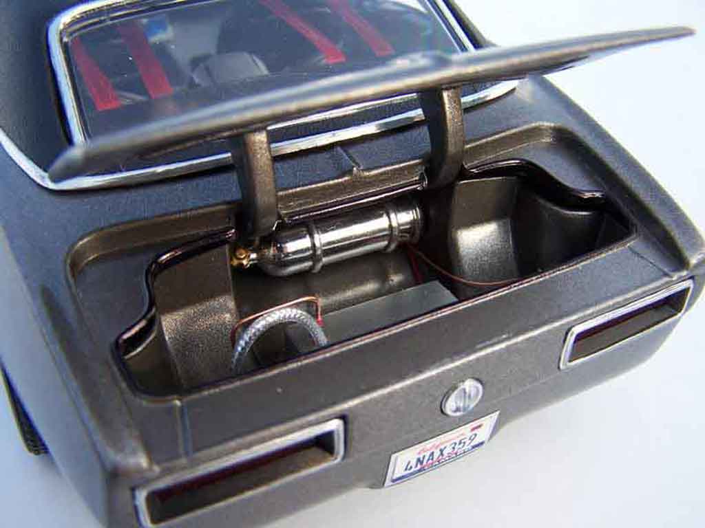 Chevrolet Camaro Z28 grey 1967 1/18 Maisto