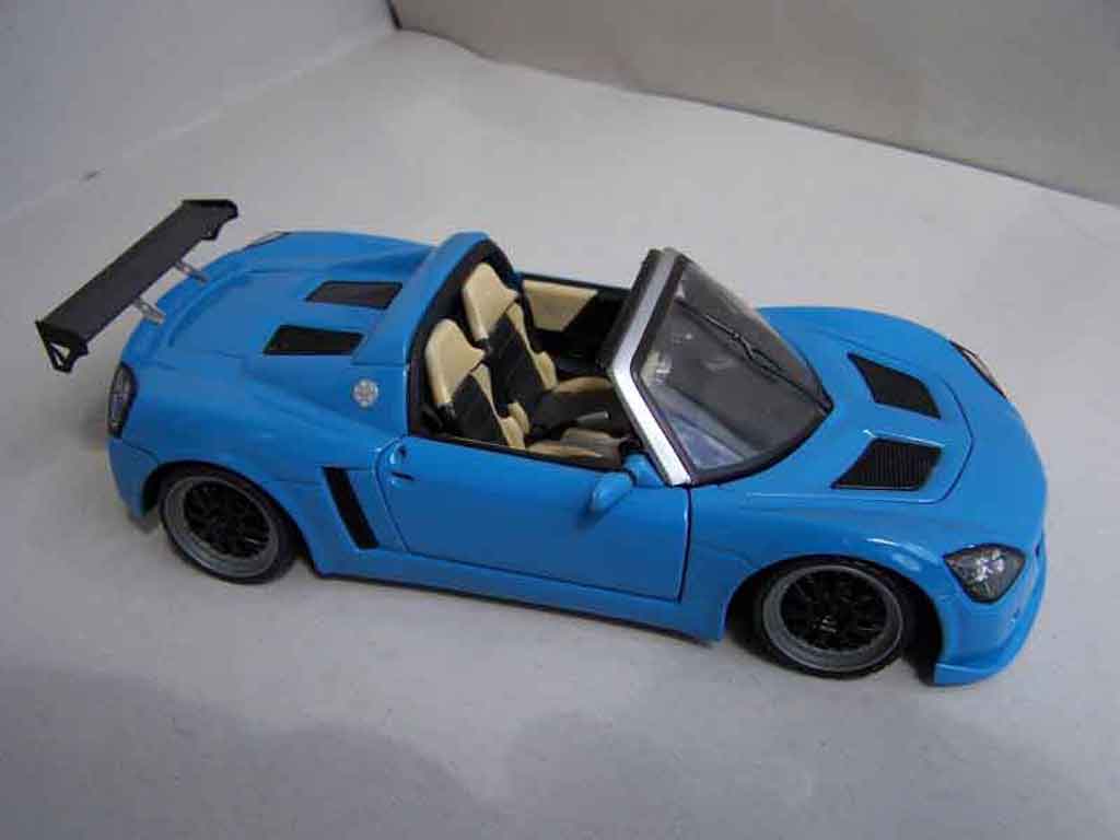 Opel Speedster Base street racer 1/18 Welly