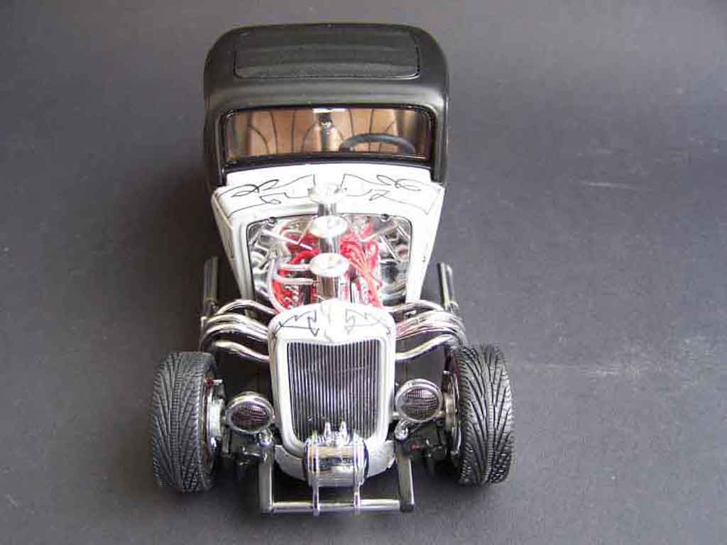 Ford 1932 Hot Rod street 1/18 Yat Ming