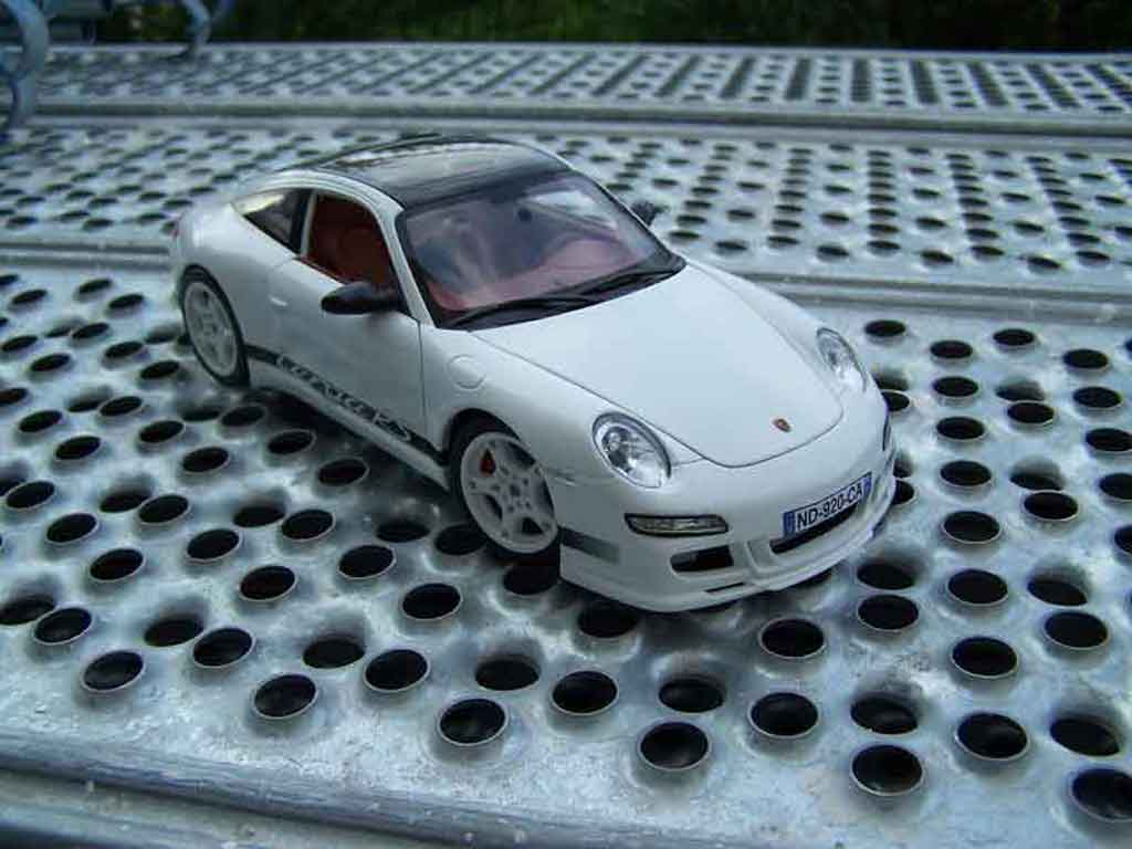 Porsche 911 Targa Carrera rs white 1/18 Norev