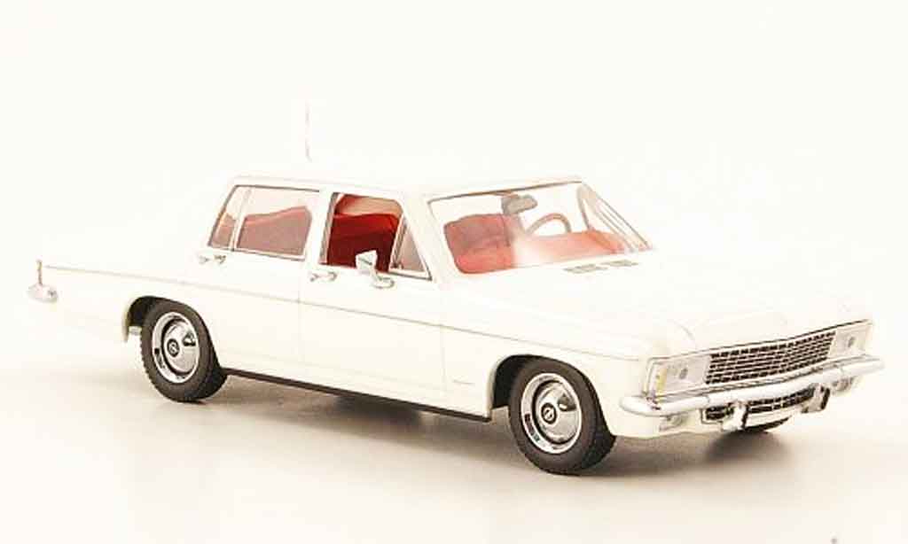 Opel Kapitan 1/43 Minichamps white 1969 diecast model cars