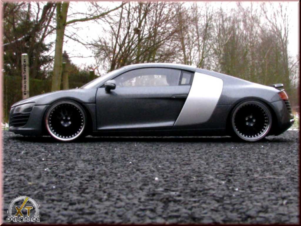 Audi R8 4.2 fsi . v8 grey antracite jantes 21 pouces prepa moteur 1/18 Maisto