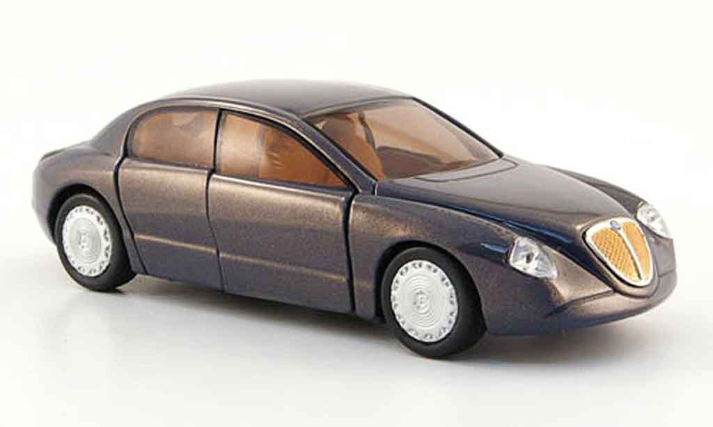Lancia Dialogos 1/43 Solido 1999 diecast model cars