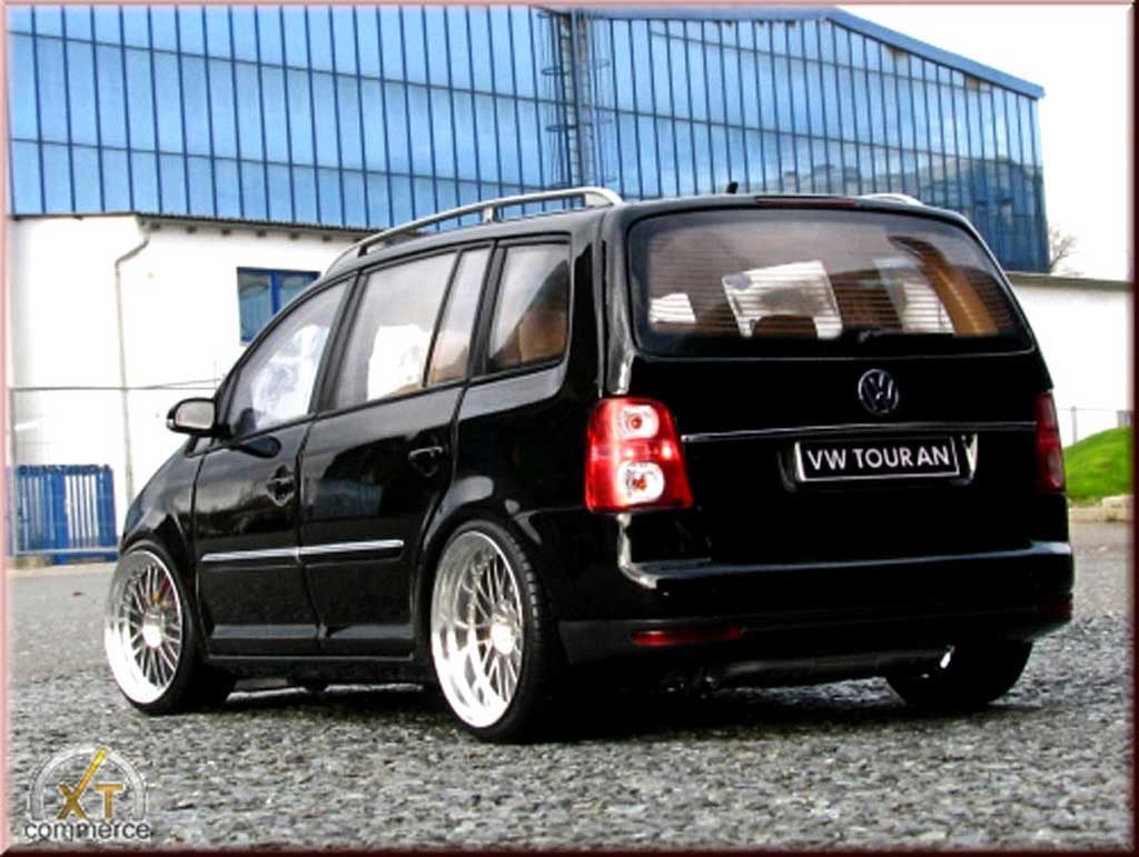 Volkswagen Touran 1/18 Shanghai Volkswagen black jantes alu 18 pouces diecast model cars