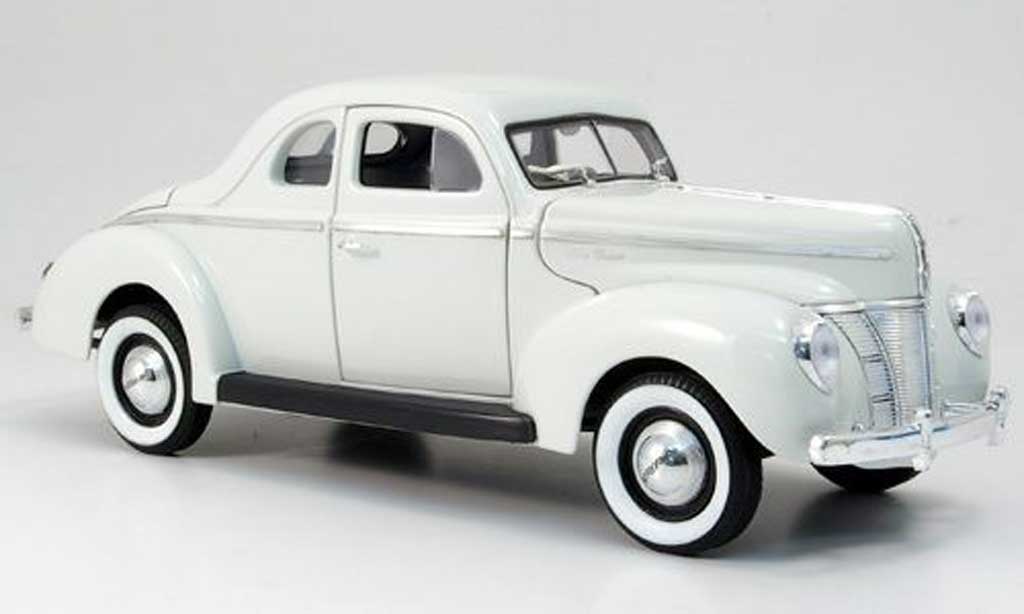 Ford Hot Rod 1/18 Eagle de luxe coupe white 1940 diecast model cars