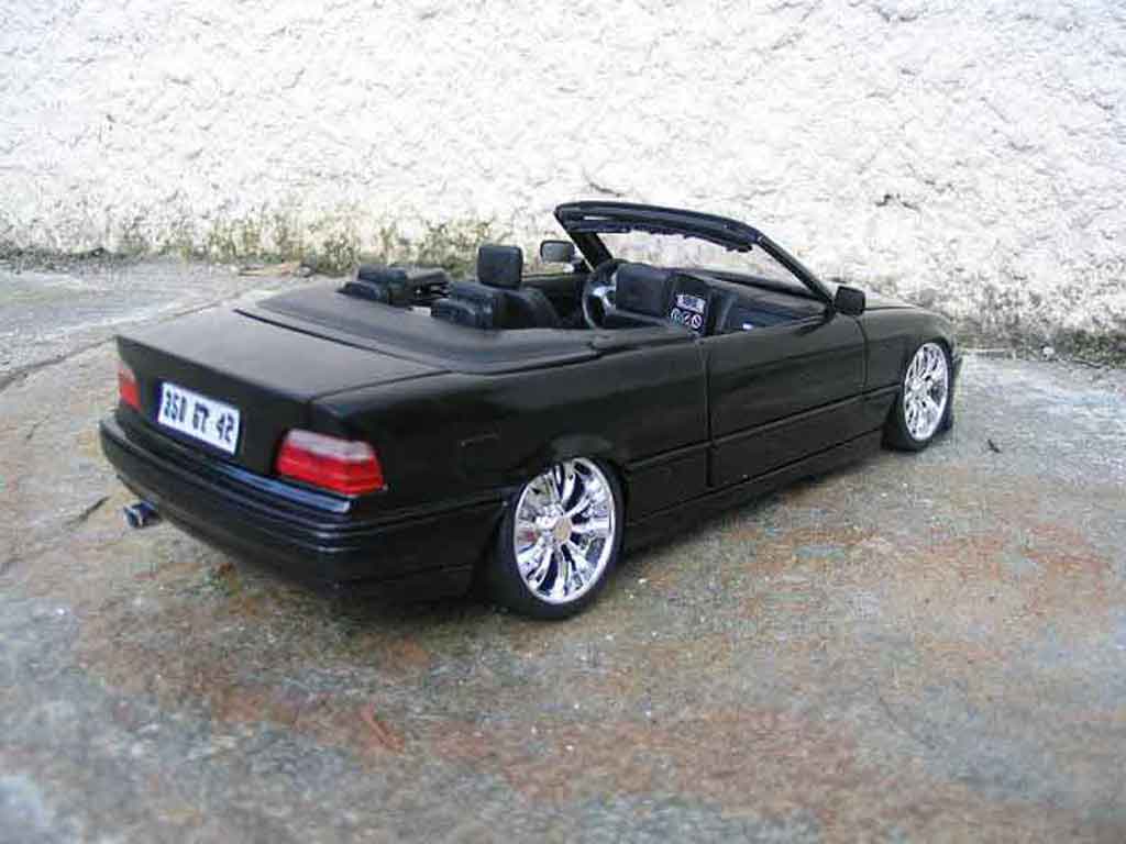 Bmw 325 E36 1/18 Maisto E36 cabriolet black jantes chromees diecast model cars