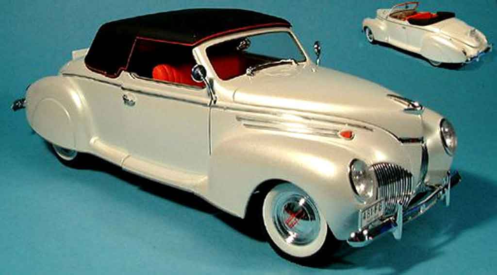 Lincoln Zephyr 1/18 Signature white 1939 diecast model cars