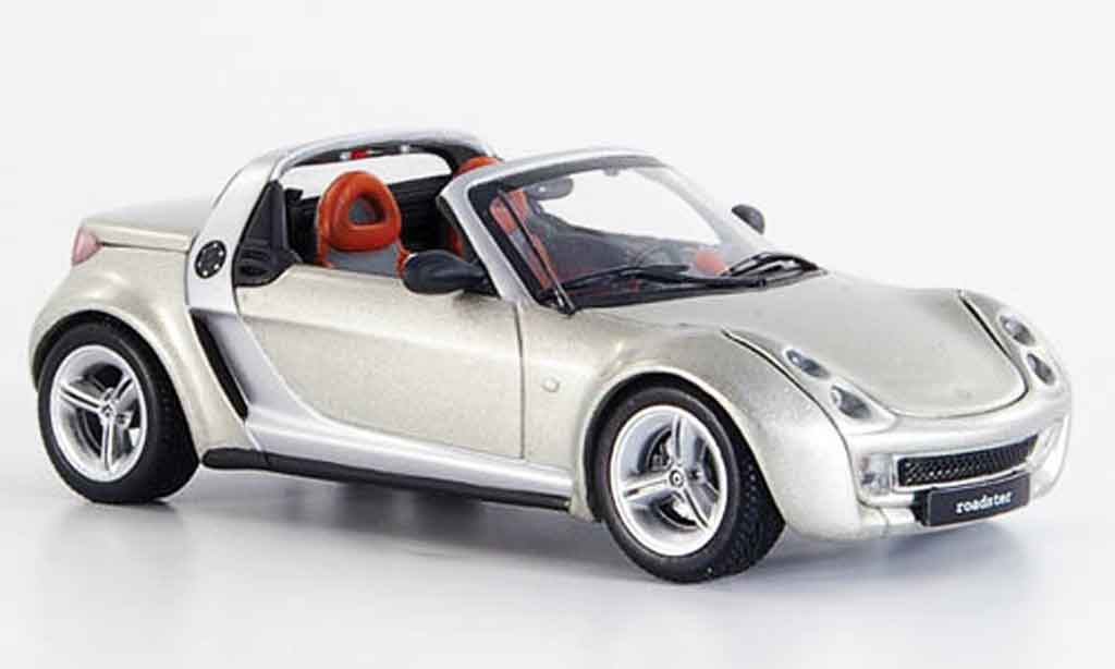 Smart Roadster coupe 1/43 Minichamps coupe champagne 2003 diecast model cars