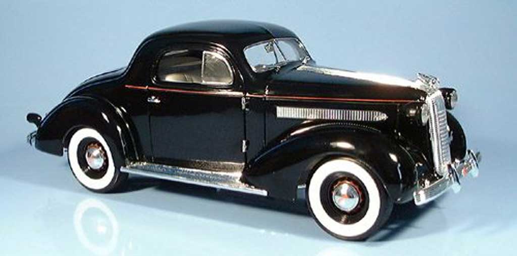 Pontiac De Luxe 1/18 Signature black 1936 diecast model cars