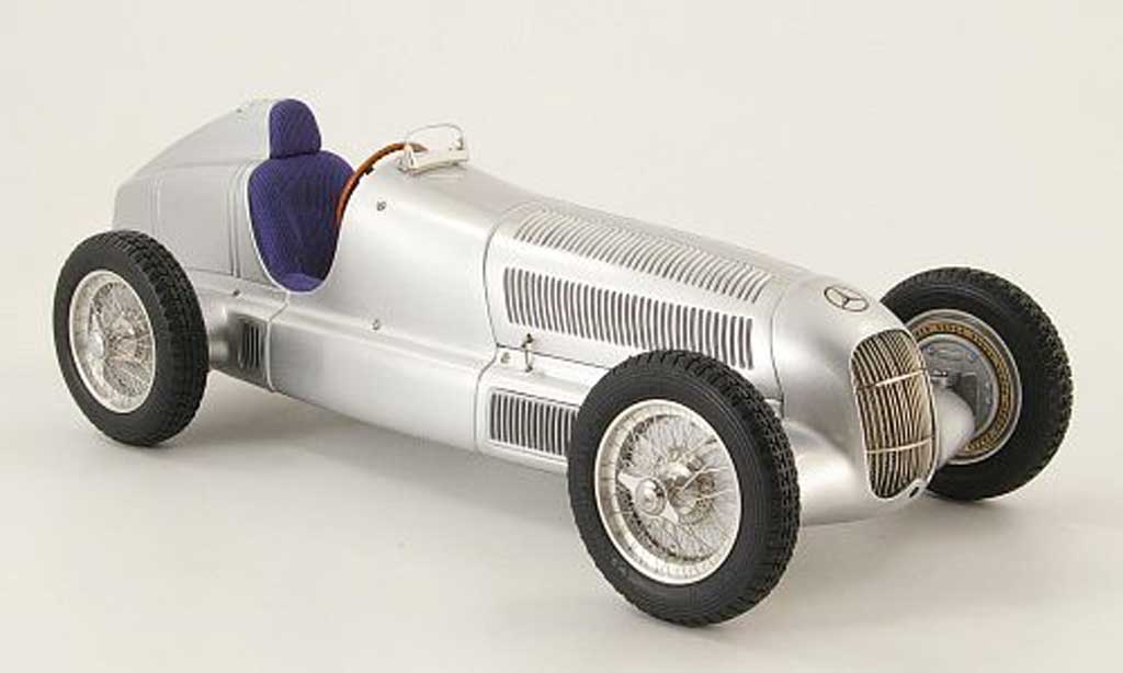 Mercedes W 25 1/18 CMC Ur-greypfeil des Manfred von Brauchitsch 1934 diecast model cars