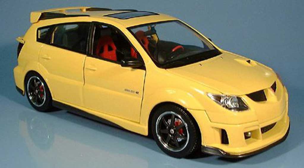 Pontiac Vibe 1/18 Yat Ming gtr yellow 2003 diecast model cars