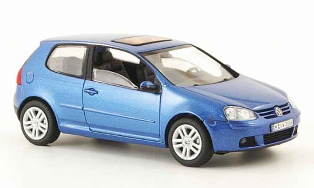 Volkswagen Golf V 1/43 Schuco V blue 3 portes 2003 diecast model cars