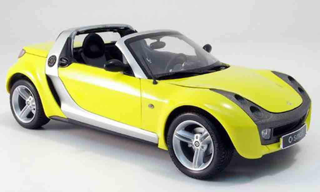 Smart Roadster 1/18 Kyosho yellow diecast model cars