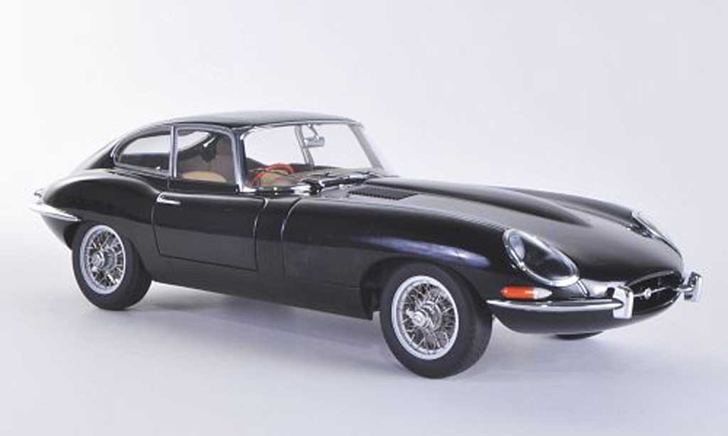 Jaguar E-Type 1/18 Autoart Series 1 Coupe black RHD diecast model cars