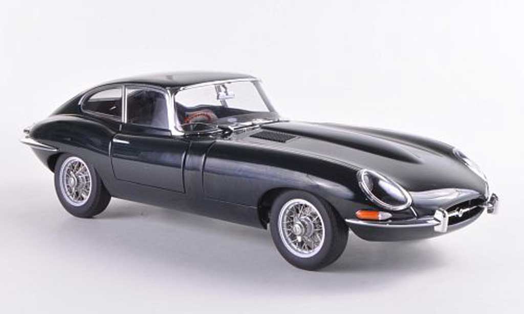 Jaguar E-Type 1961 1/18 Autoart 1961 Coupe Series I 3.8 grun diecast model cars