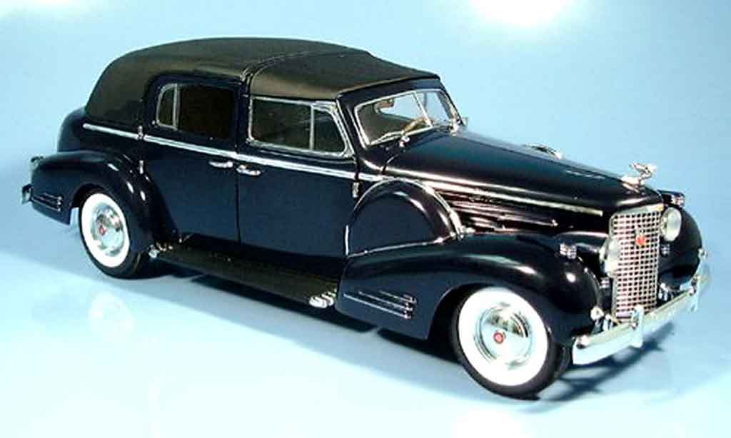 Cadillac Fleetwood 1/18 Signature v16 blue 1938 diecast model cars