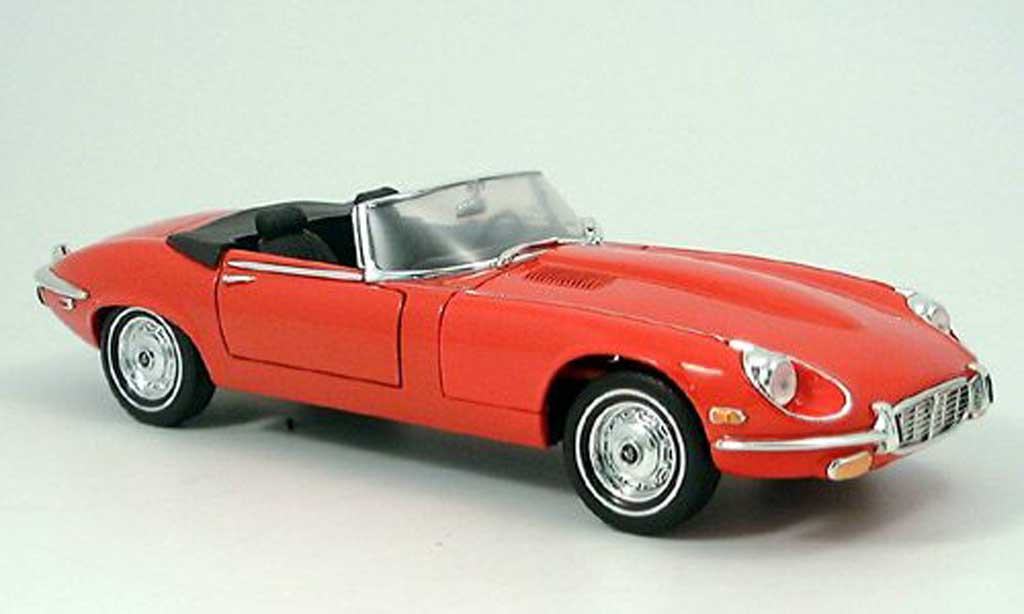 Jaguar E-Type 1971 1/18 Yat Ming 1971 red diecast model cars