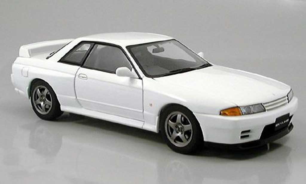 Nissan Skyline R32 1/18 Autoart R32 gt-r white 1989 diecast model cars