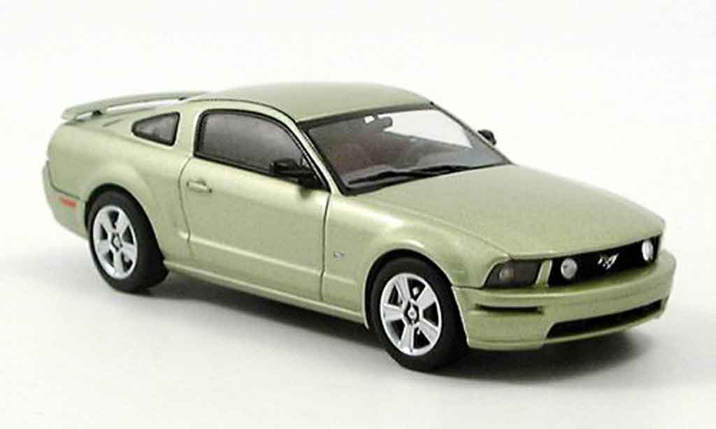 Ford Mustang 2005 1/43 Autoart 2005 GT grun 2005 diecast model cars