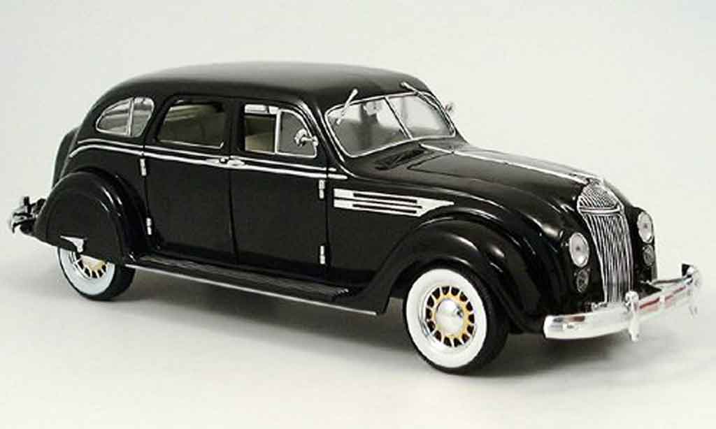 Chrysler Airflow 1/18 Signature black 1936 diecast model cars