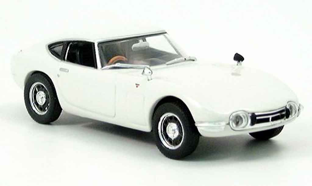 Toyota 2000 GT 1/43 Norev white 1967 diecast model cars