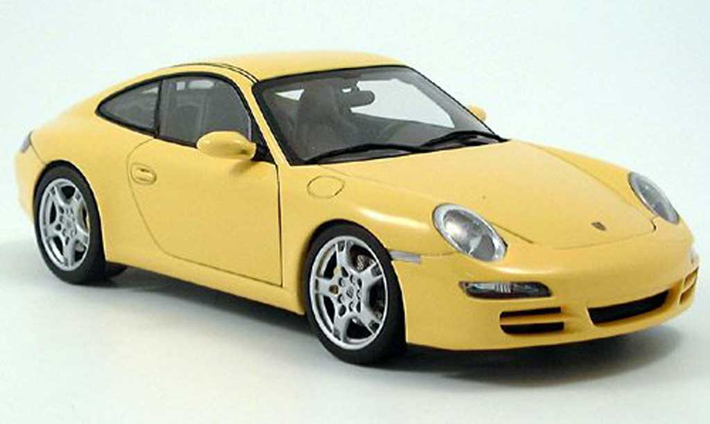 Porsche 997 S 1/18 Autoart Carrera S yellow 2004 diecast model cars