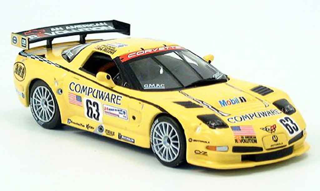 Chevrolet Corvette C5 1/43 IXO C5 R No. 63 Le Mans 2004 diecast model cars