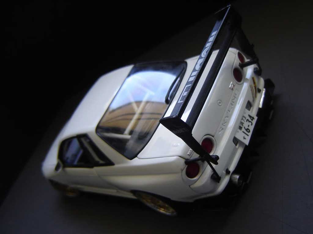 Nissan Skyline R32 Time attack white 1/18 Kyosho