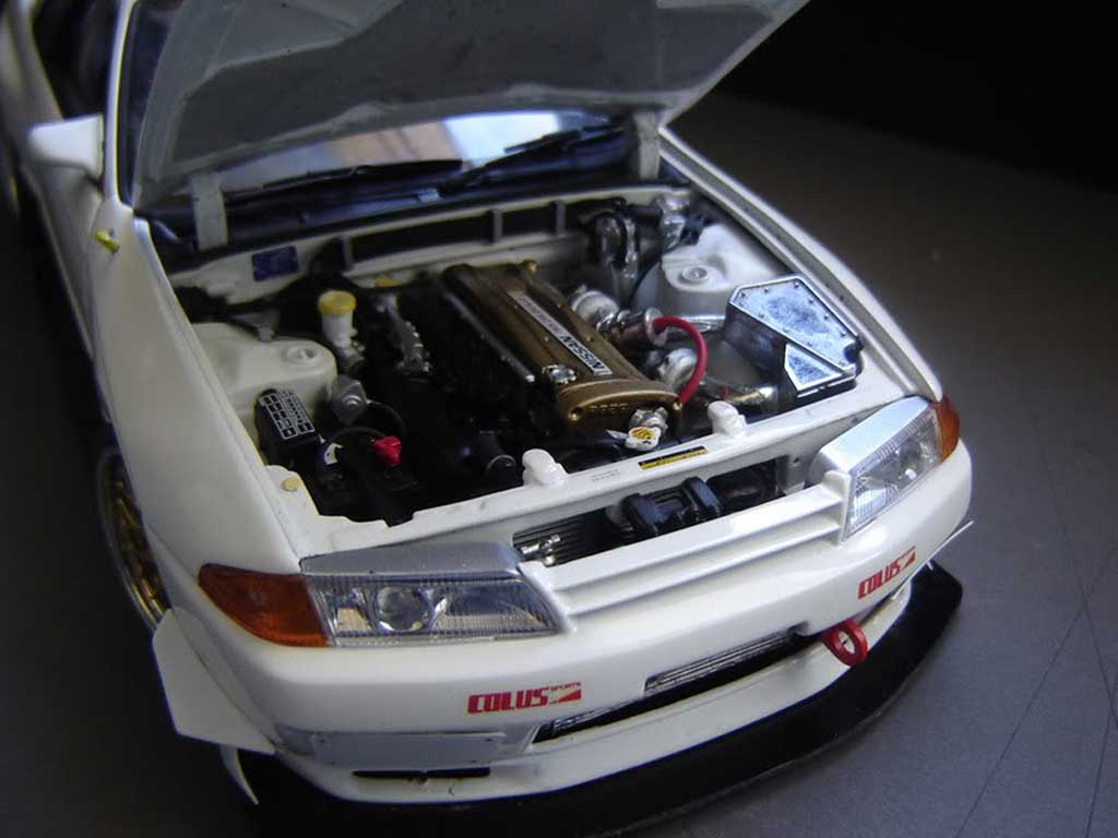 Nissan Skyline R32 Time attack white 1/18 Kyosho