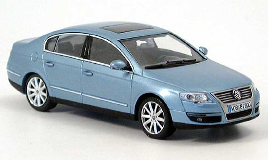 Volkswagen Passat 1/43 Minichamps (B6) blue 2005 diecast model cars