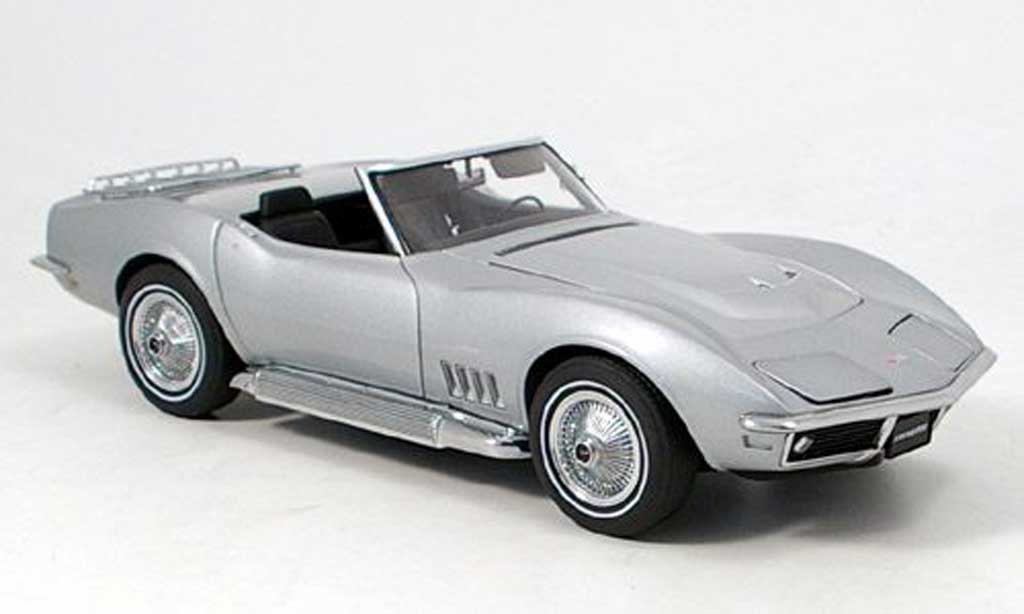 Chevrolet Corvette C3 1/18 Autoart C3 grey 1969 diecast model cars