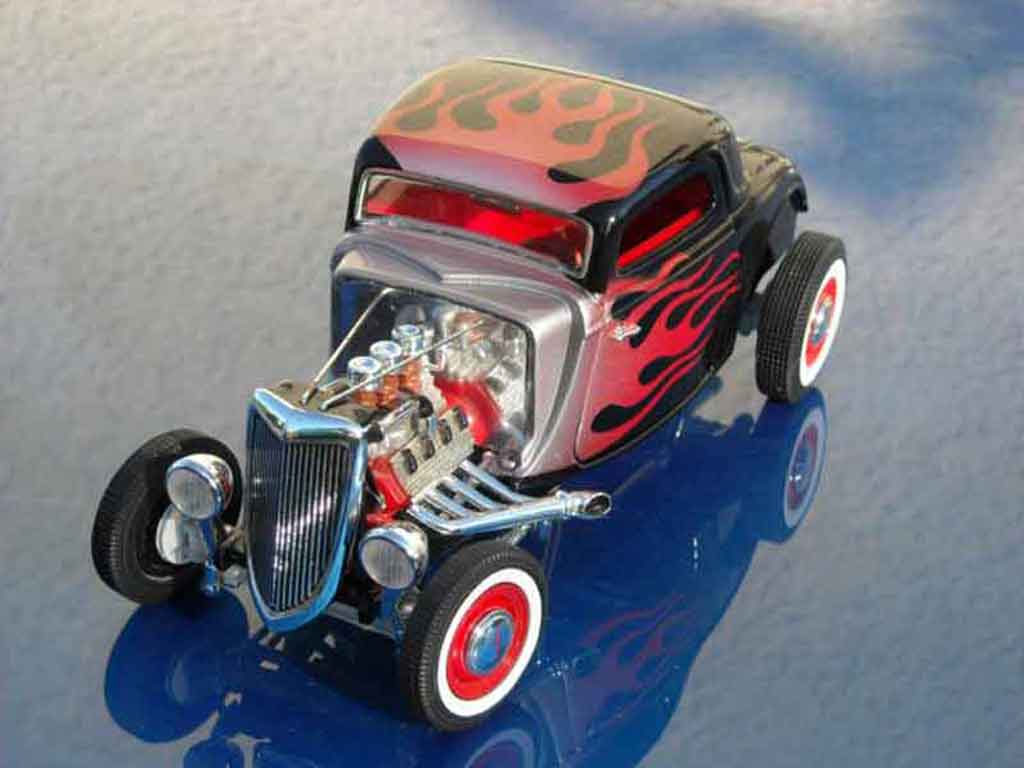 Ford 1934 Hot Rod noir flaming 1/18 Ertl