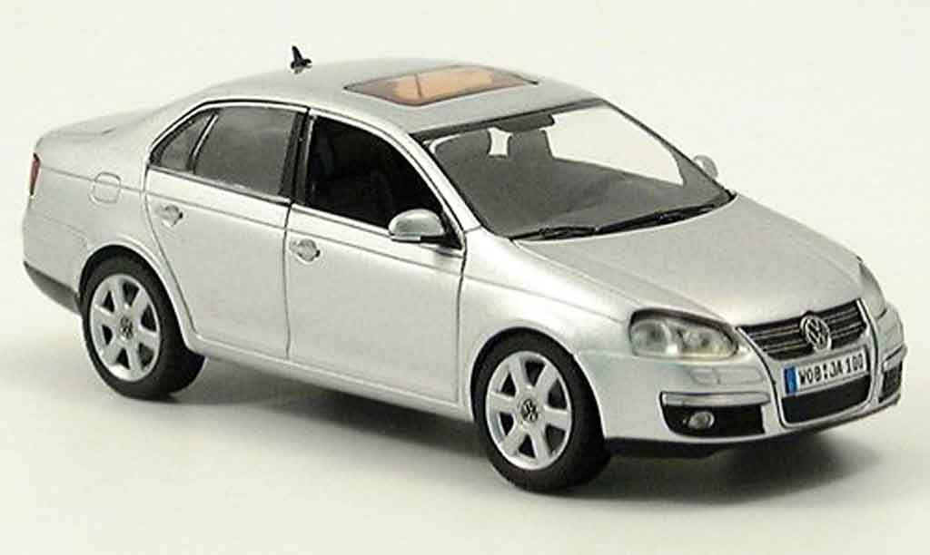 Volkswagen Jetta 1/43 Schuco grey metallisee 2005 diecast model cars