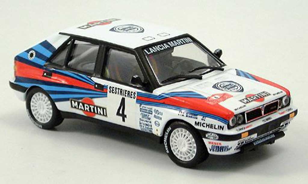 Lancia Delta HF Integrale 1/43 IXO HF Integrale Martini Racing No. 4 1989 diecast model cars