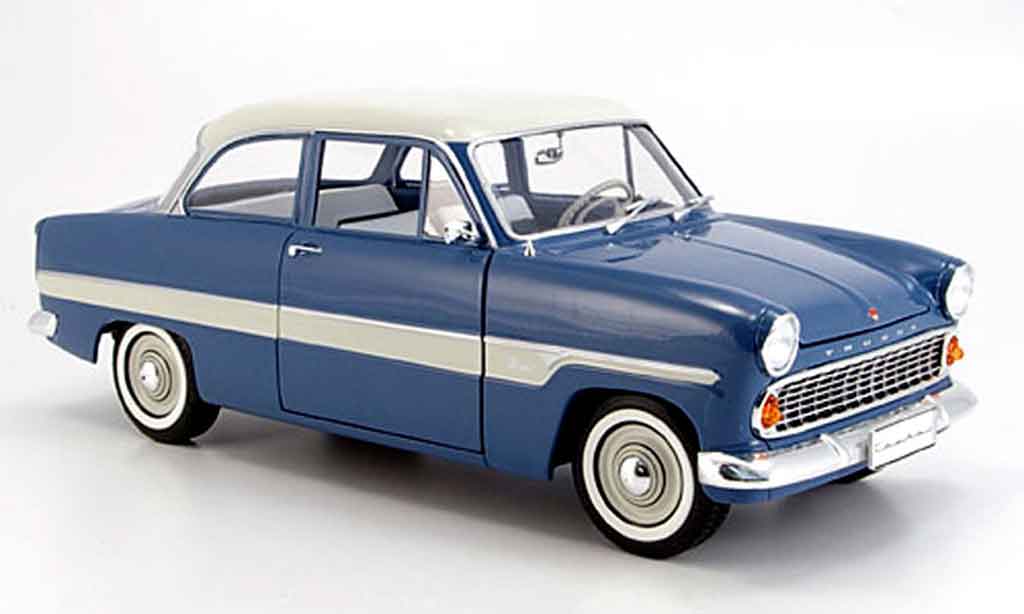 Ford Taunus 1/18 Revell 12m blue/white bandes 1962 diecast model cars