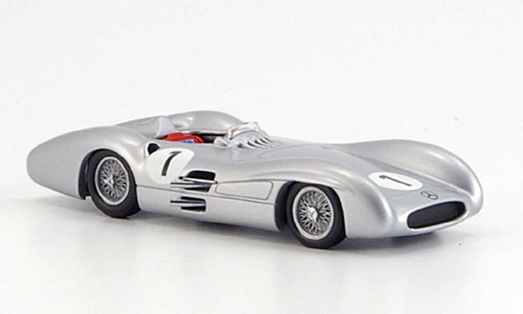Mercedes W 196 1/43 Minichamps Fangio GP Grossbritannien 1954 diecast model cars