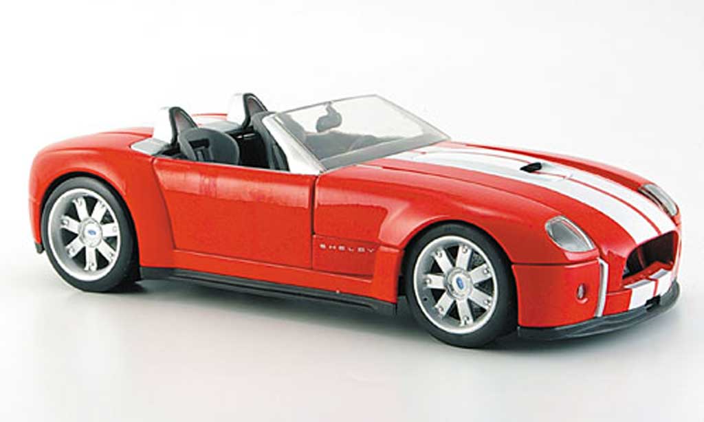Shelby Cobra Concept 1/18 Hot Wheels Concept red avec bandes whites diecast model cars