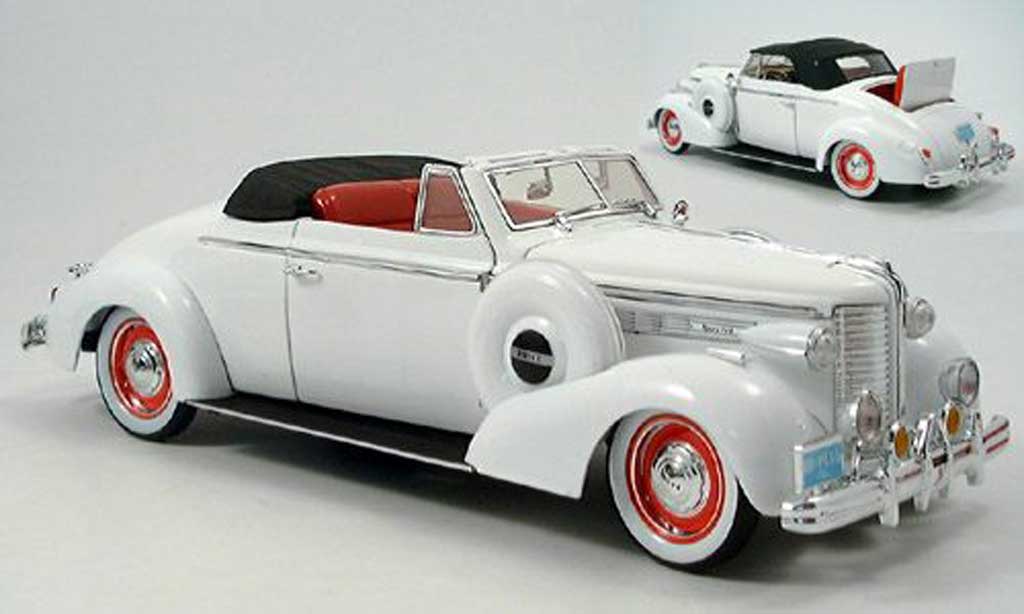 Buick 1938 1/18 Signature Convertible white diecast model cars