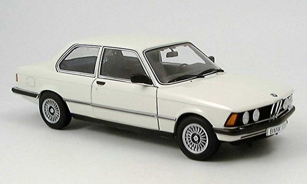 Bmw 323 1/18 Autoart e21 white 1977 diecast model cars