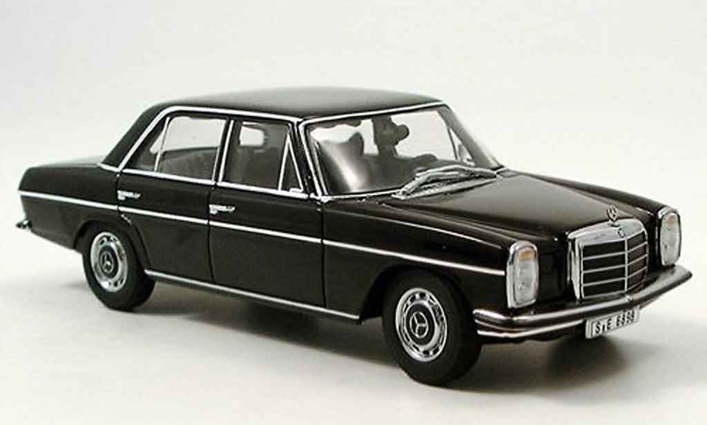 Mercedes 220 1/43 Autoart D Strichachter black diecast model cars