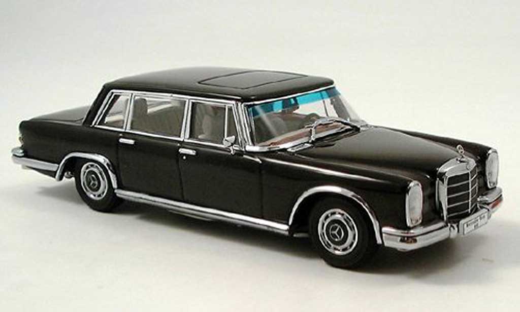 Mercedes 600 1/43 Autoart (W100) SWB black diecast model cars