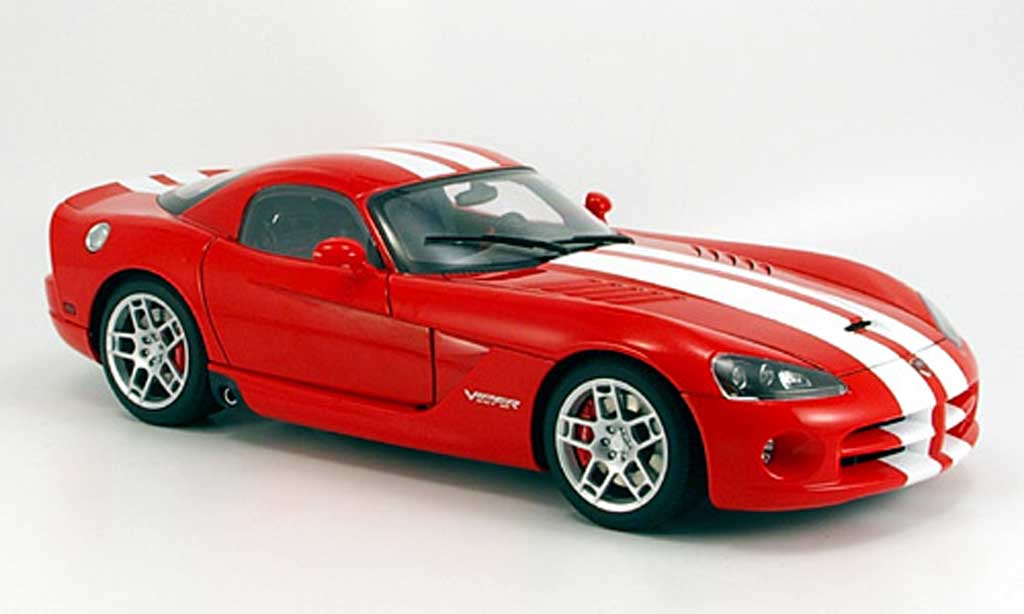 Dodge Viper SRT 10 1/18 Autoart SRT 10 coupe red avec bandes whites 2006 diecast model cars