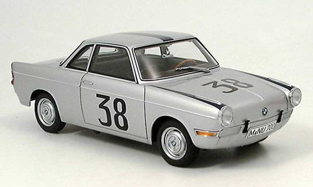 Bmw 700 1/18 Autoart Racing coupe no. 38 stuck hockenheim 1960 diecast model cars