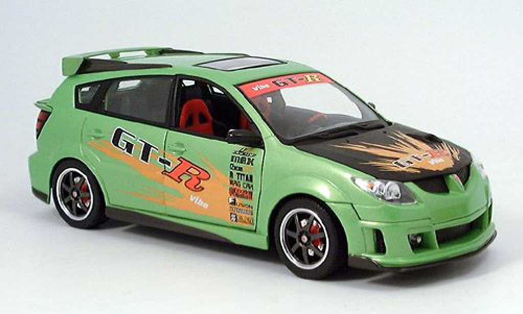 Pontiac Vibe 1/18 Yat Ming tuner grun 2003 diecast model cars