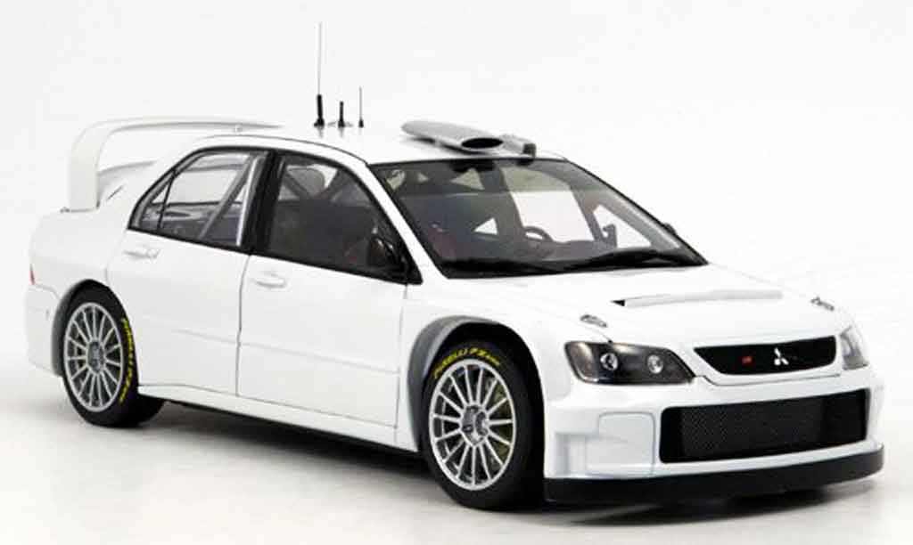 Mitsubishi Lancer Evolution IX 1/18 Autoart Evolution IX wrc white plain body version 2005 diecast model cars
