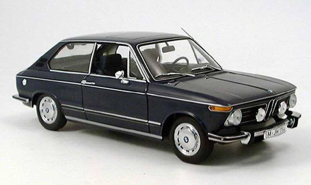 Bmw 1600 Touring 1/18 Minichamps Touring blue diecast model cars