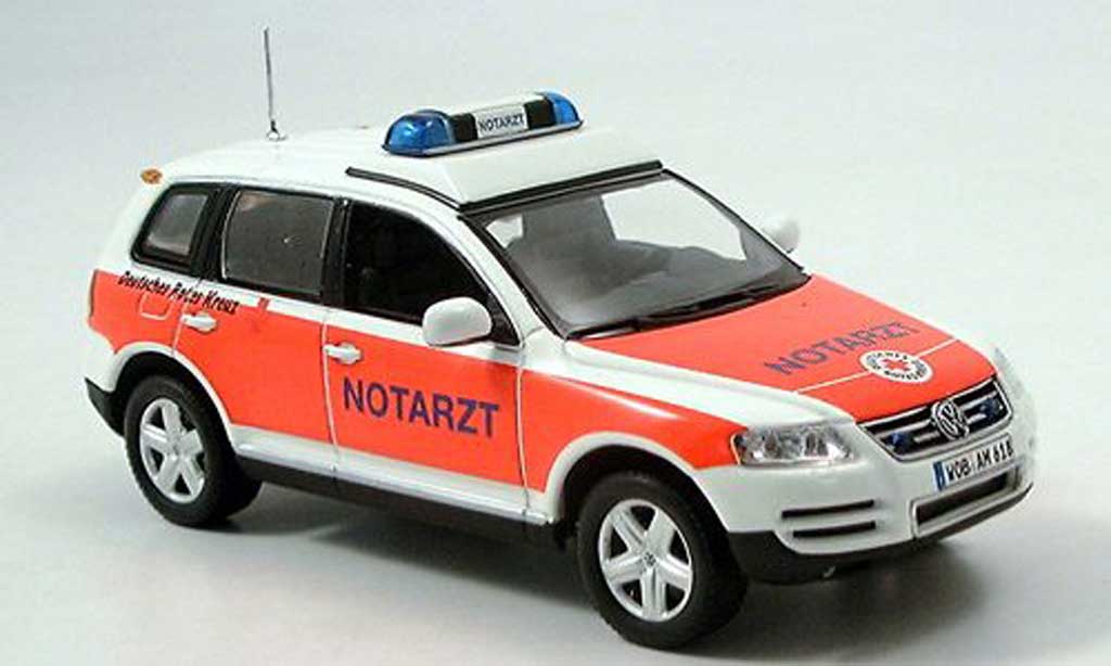 Volkswagen Touareg 1/43 Minichamps Notarzt 2002 diecast model cars