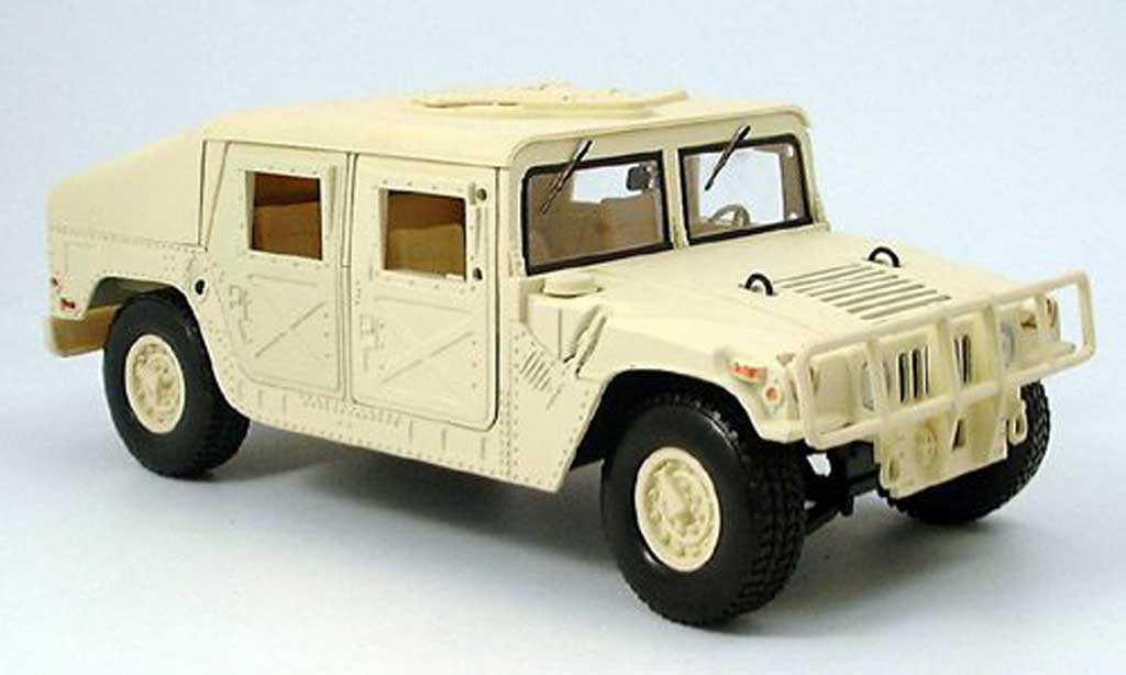 Hummer Humvee 1/18 Motormax beige diecast model cars